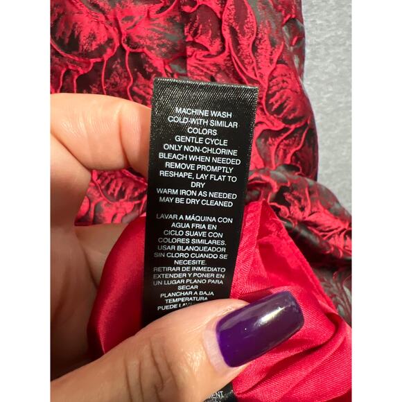 White House Black Market Red Rose Print Jacquard Fit & Flare Dress Size 2 $180 - Picture 15 of 15